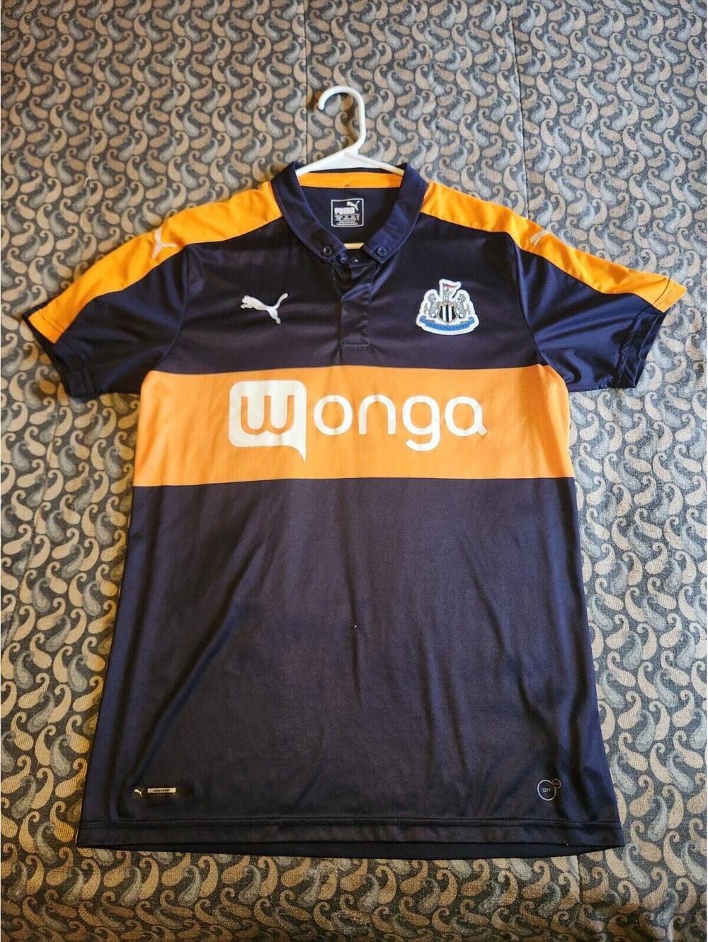 Newcastle 2016/2017 England Away Soccer Jersey Size M